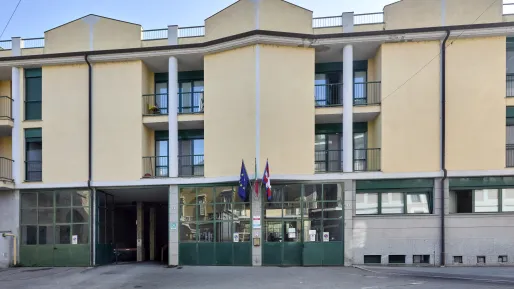 Esterno Sella