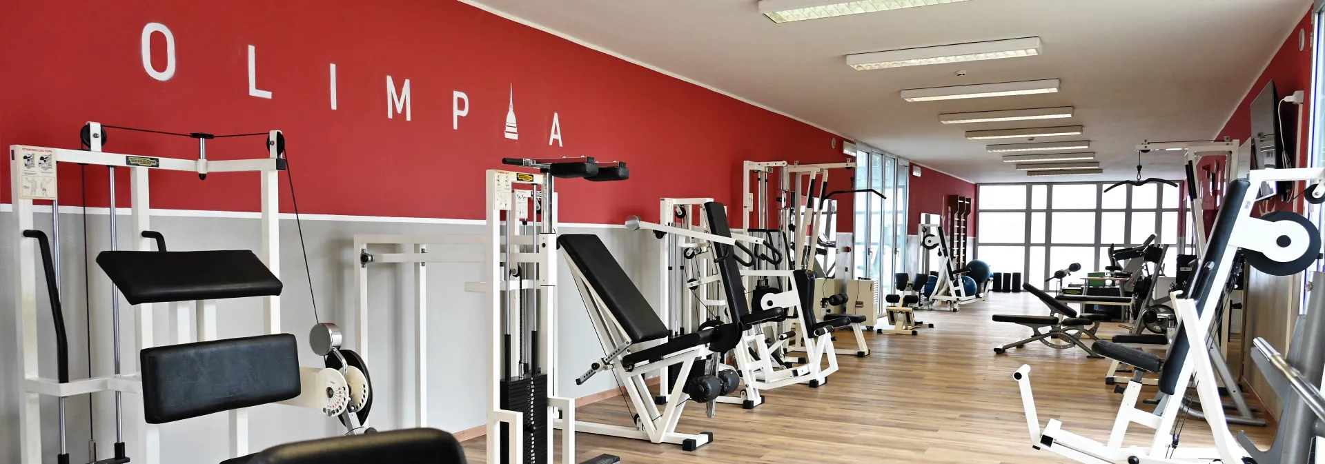 Palestra della residenza olimpia con tutti gli attrezzi
